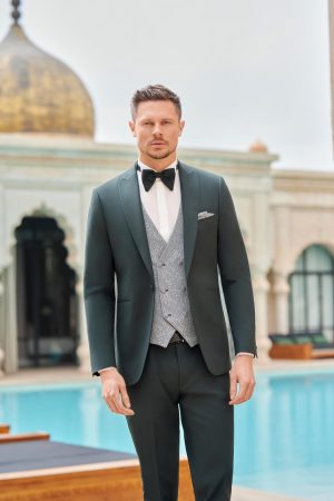 Costume de mariage Côme vert, larges revers et gilet assorti