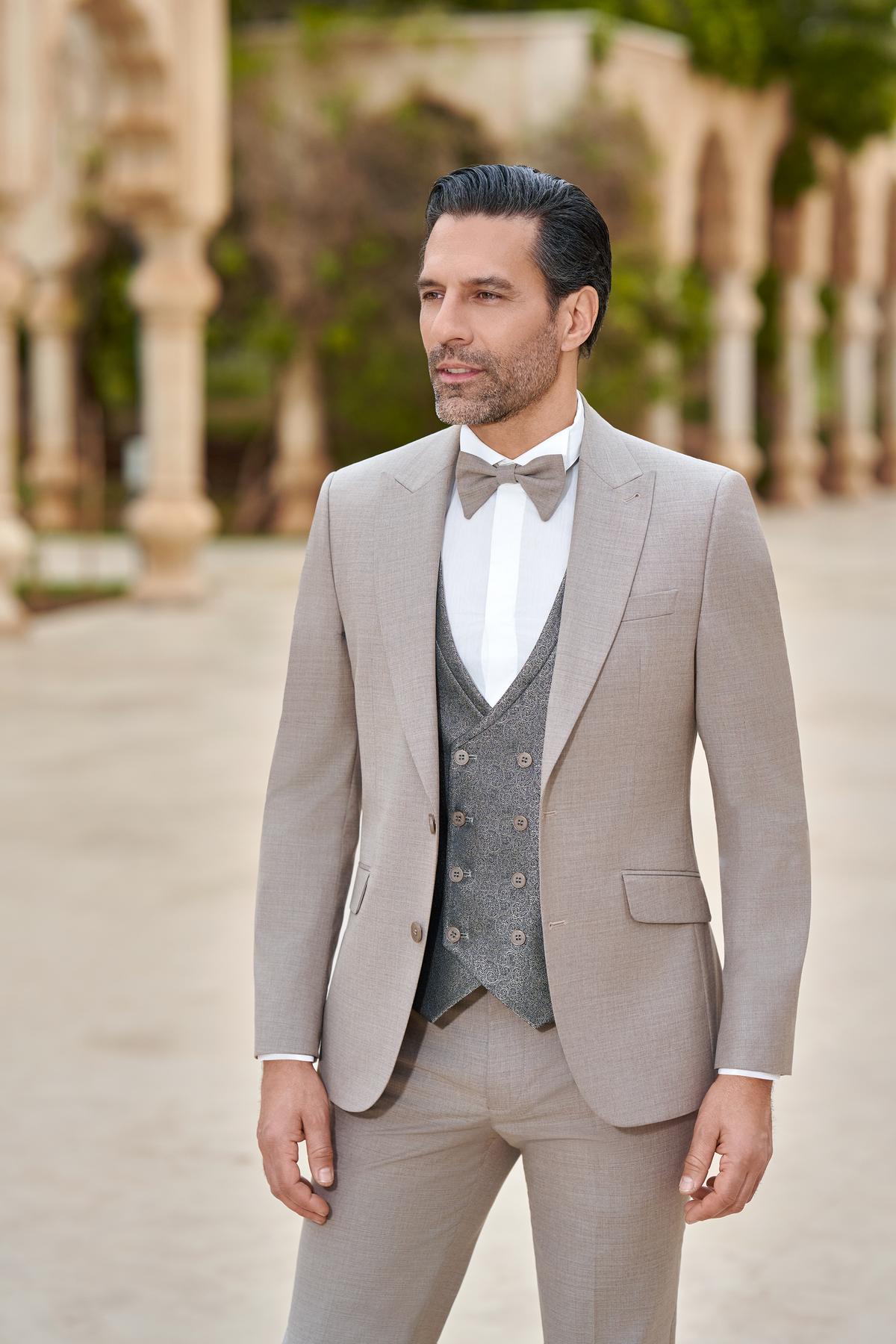 Costume Madison Sable Costume de mariage Madison sable, revers en pointe