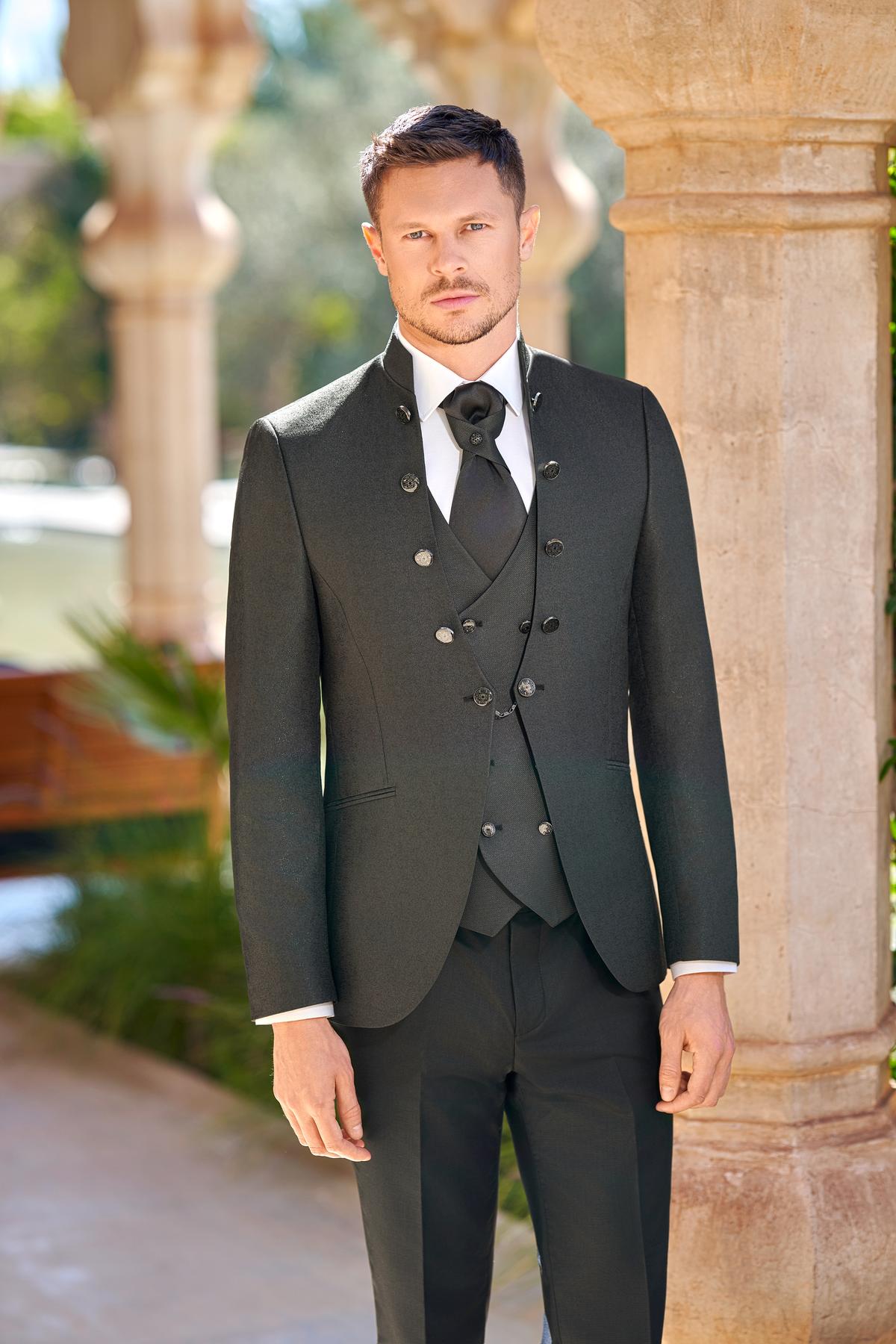 Costume Panama Noir Costume de mariage Panama noir, col officier boutonné